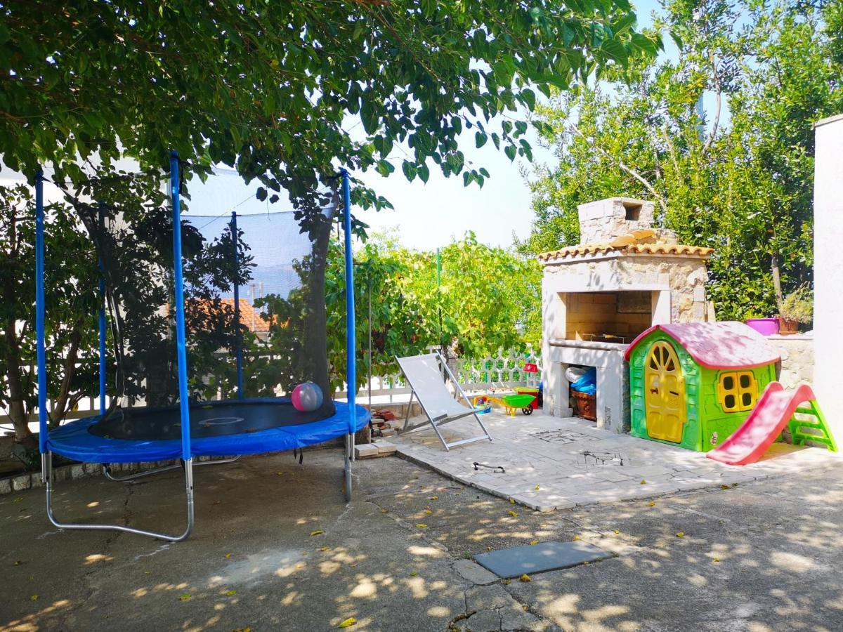 Apartment Magdic Brzac Екстериор снимка