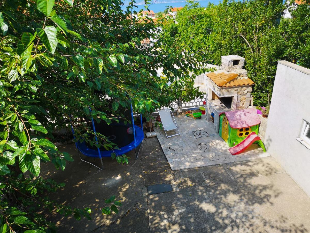 Apartment Magdic Brzac Екстериор снимка