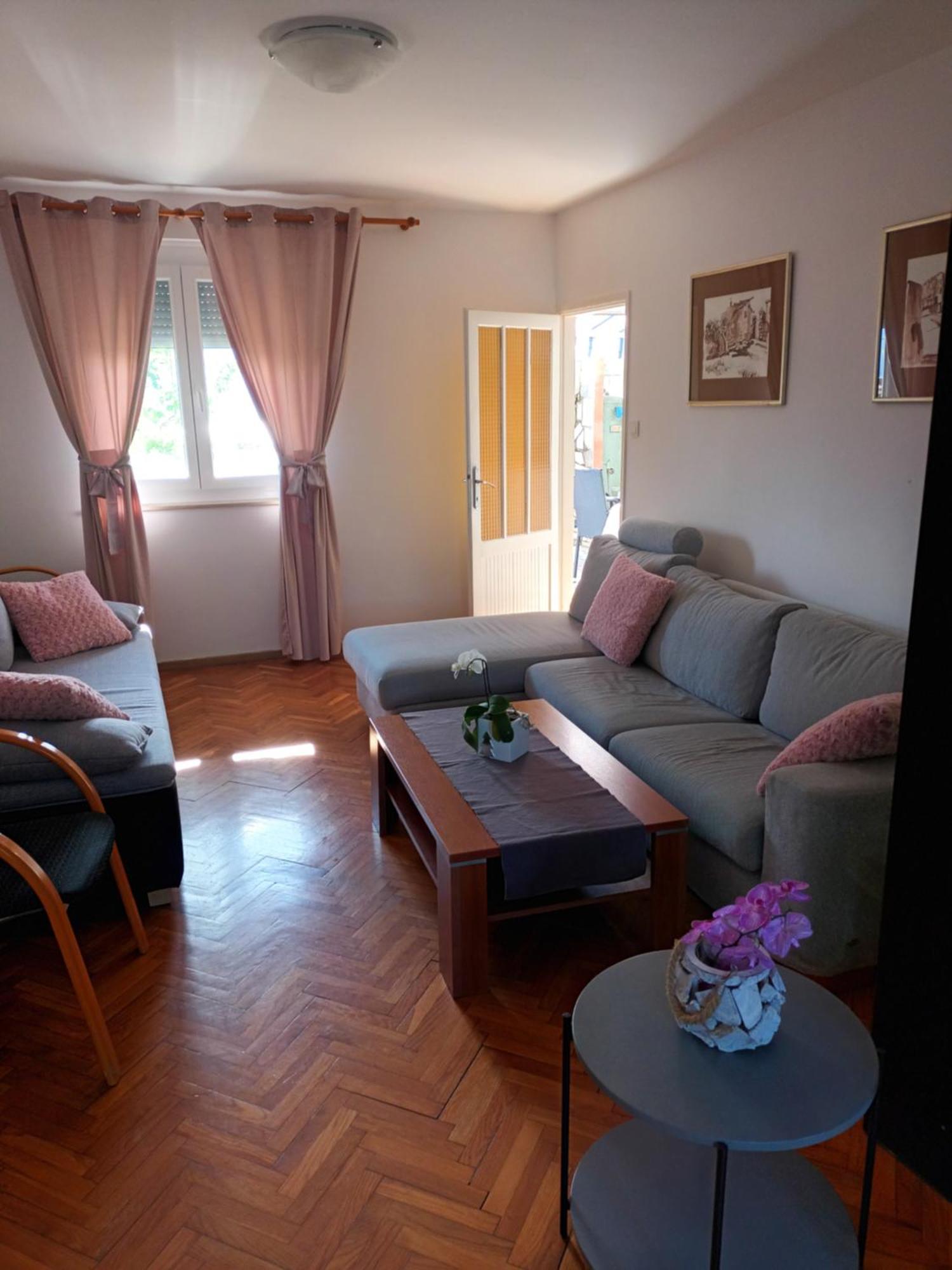 Apartment Magdic Brzac Екстериор снимка