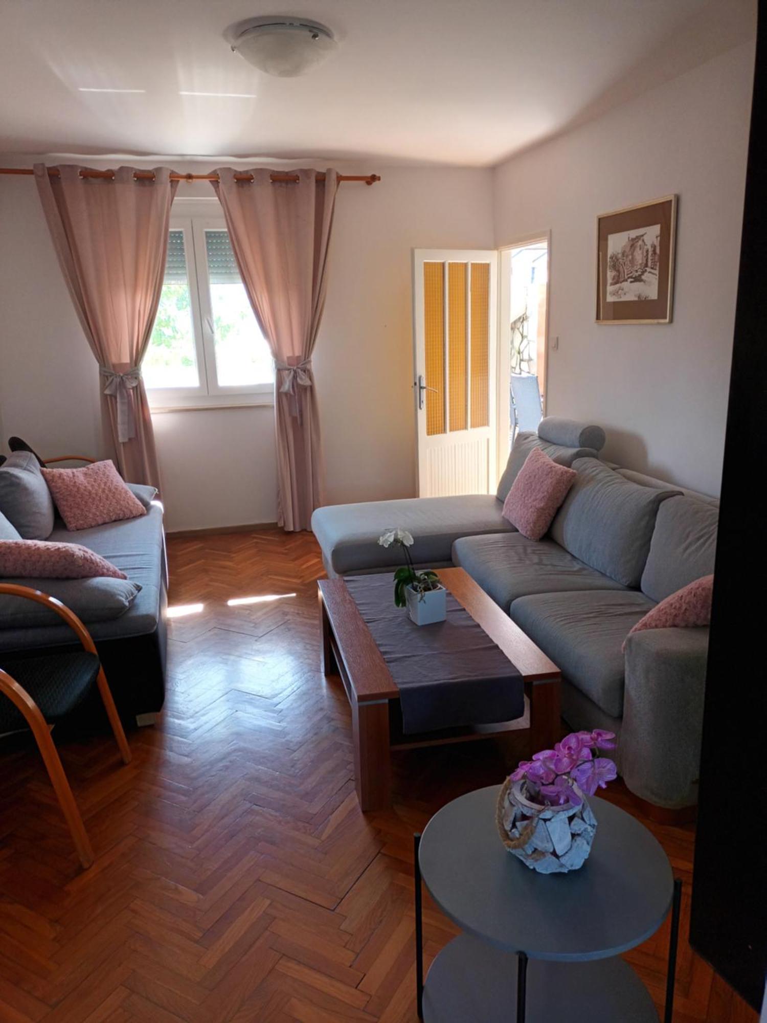 Apartment Magdic Brzac Екстериор снимка