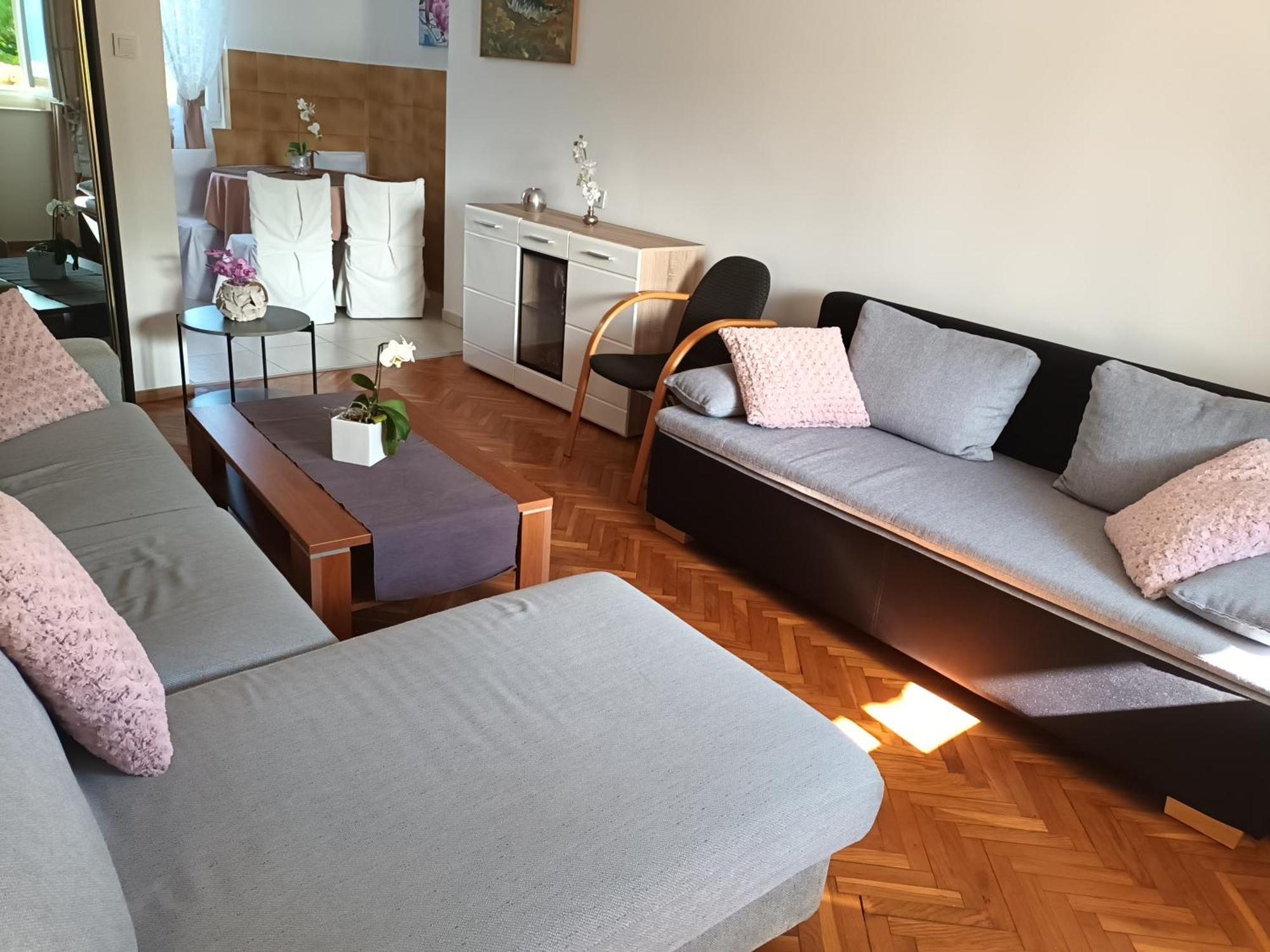Apartment Magdic Brzac Екстериор снимка