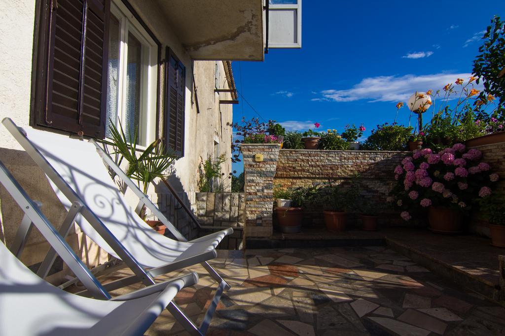 Apartment Magdic Brzac Екстериор снимка